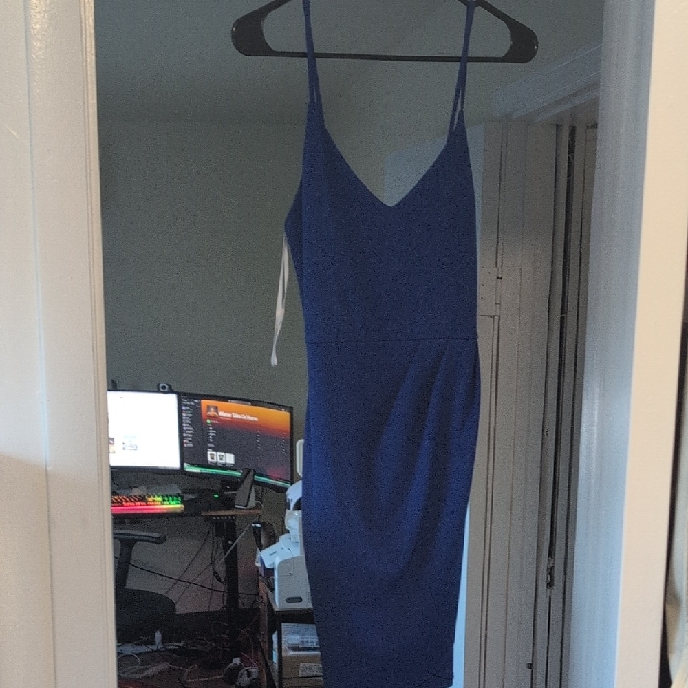 Elegant Blue Spaghetti Strap Dress - Picture 2 of 5